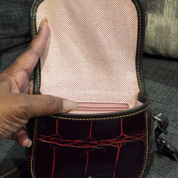 Vintage Dooney & Bourke Mini Flap crossbody - Picture 3 of 8